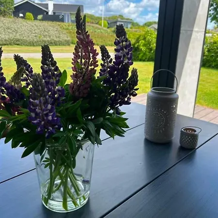 Luxurious With Sauna & Outdoor Hot Tub بيت للعطل Hejls