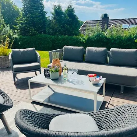 Luxurious With Sauna & Outdoor Hot Tub بيت للعطل Hejls