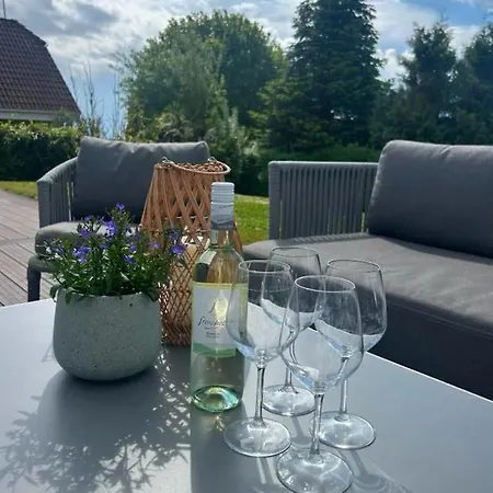 Luxurious With Sauna & Outdoor Hot Tub بيت للعطل Hejls