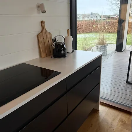 Dom wakacyjny Luxurious With Sauna & Outdoor Hot Tub