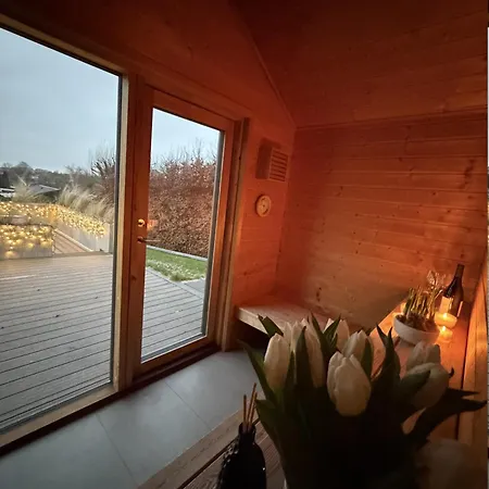 Dom wakacyjny Luxurious With Sauna & Outdoor Hot Tub *