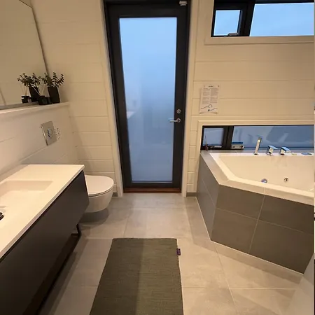 Luxurious With Sauna & Outdoor Hot Tub Tatil Evi