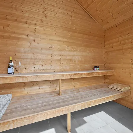 بيت للعطل Luxurious With Sauna & Outdoor Hot Tub *