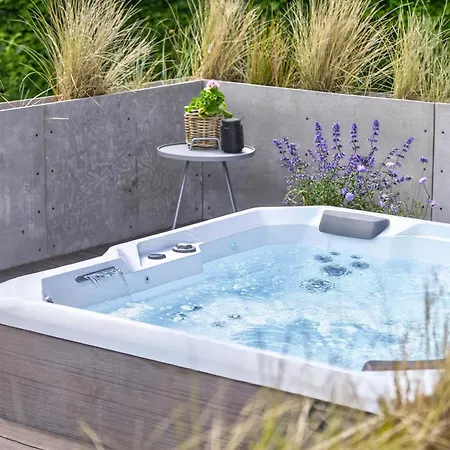 Luxurious With Sauna & Outdoor Hot Tub Σπίτι διακοπών Hejls