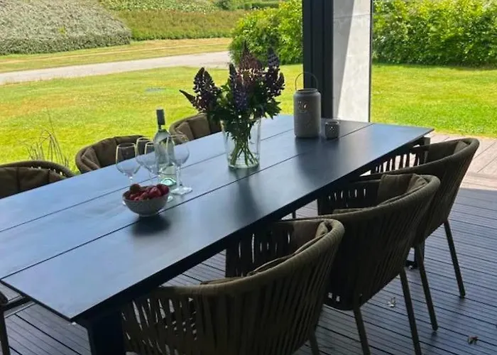 Luxurious With Sauna & Outdoor Hot Tub * Hejls