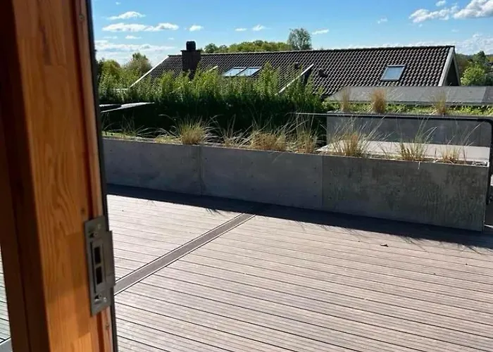 Luxurious With Sauna & Outdoor Hot Tub *