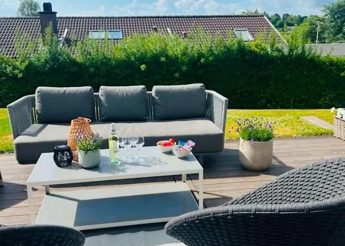 Luxurious With Sauna & Outdoor Hot Tub Hejls