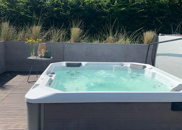 Luxurious With Sauna & Outdoor Hot Tub Dom wakacyjny Hejls
