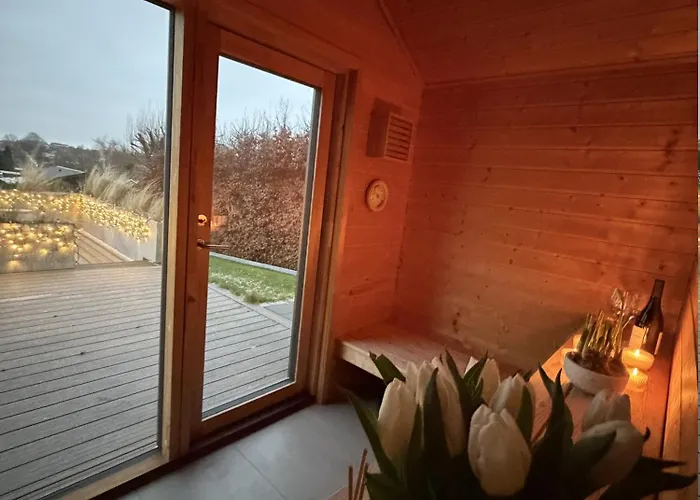 Dom wakacyjny Luxurious With Sauna & Outdoor Hot Tub *